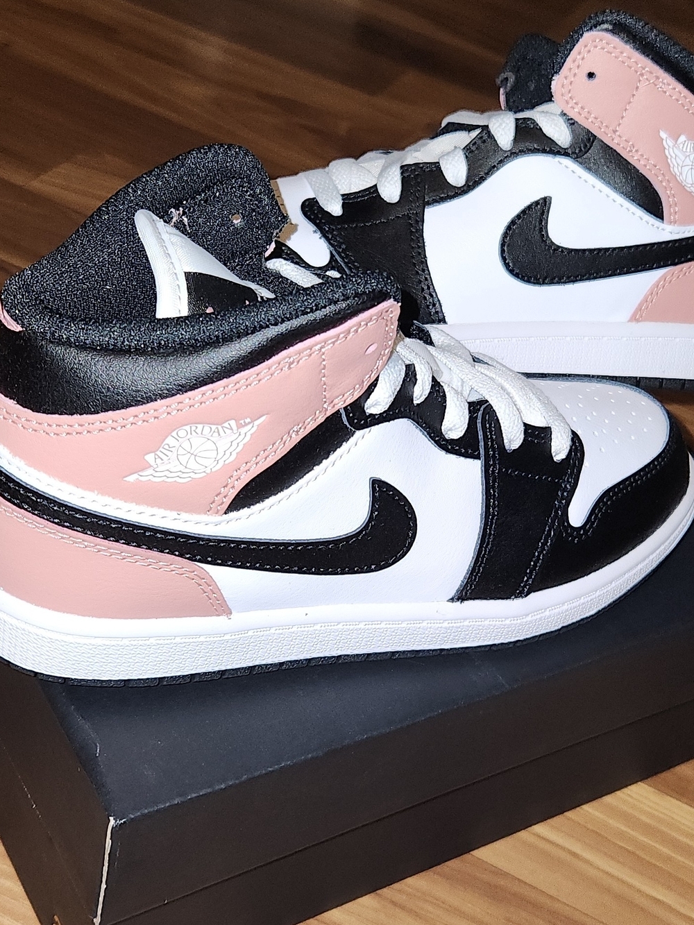 SIZE 3 YOUTH Jordan 1 Mid (PS) Leather White Rust Pink Black BRAND NEW WITH BOX!
